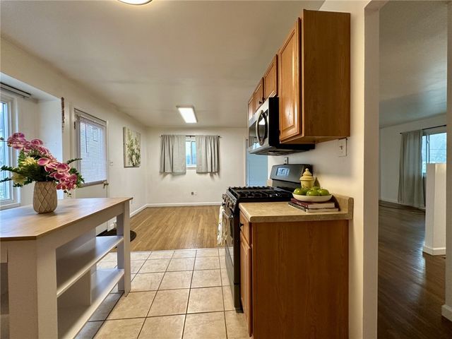 31 Beecher Ct, Allegheny Twp, PA 15656