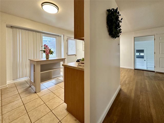 31 Beecher Ct, Allegheny Twp, PA 15656