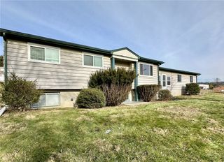 31 Beecher Ct, Allegheny Twp, PA 15656