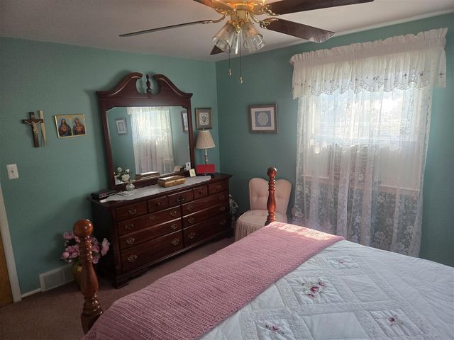 120 E Houstonia Avenue, Royal Oak, MI 48073