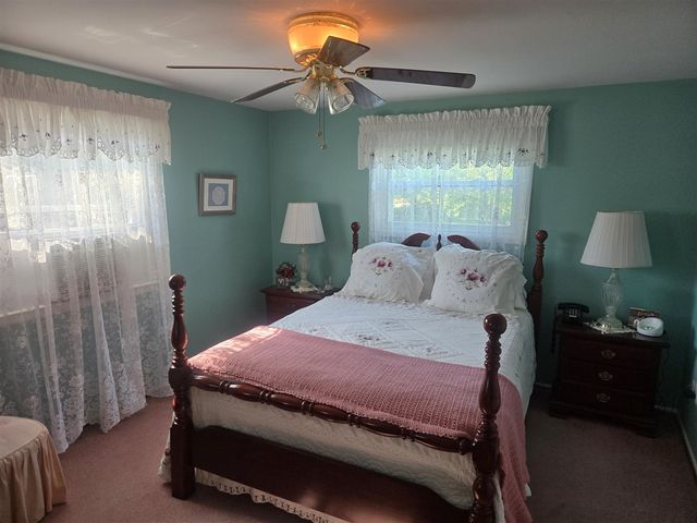 120 E Houstonia Avenue, Royal Oak, MI 48073