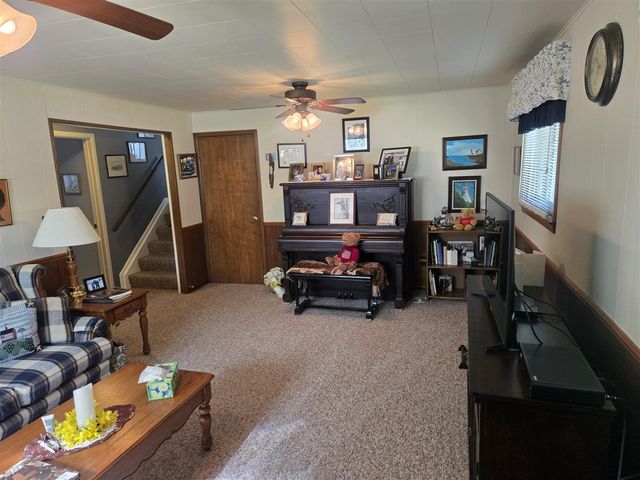 120 E Houstonia Avenue, Royal Oak, MI 48073
