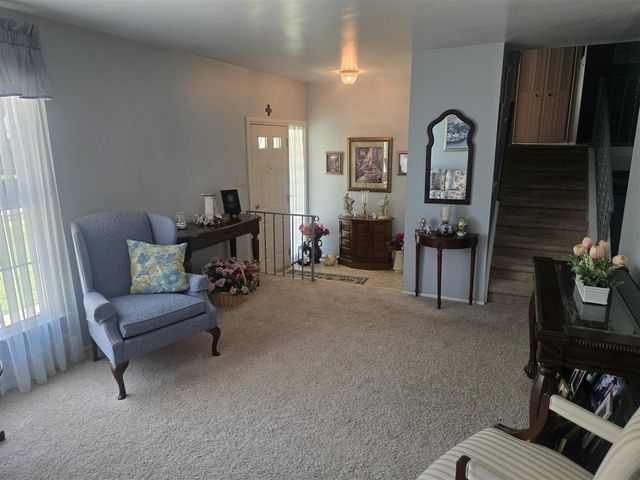 120 E Houstonia Avenue, Royal Oak, MI 48073