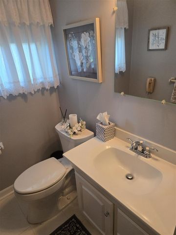 120 E Houstonia Avenue, Royal Oak, MI 48073