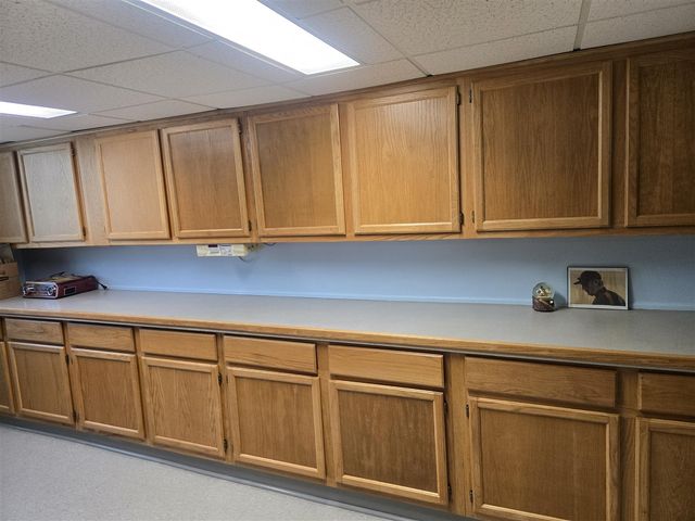 120 E Houstonia Avenue, Royal Oak, MI 48073