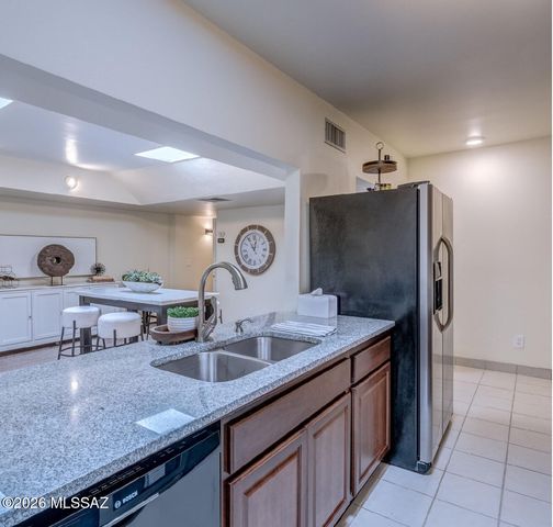 8067 E Shadow Canyon Rd Unit 13, Tucson, AZ 85750