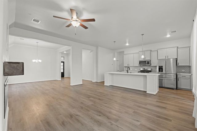 4901 Finns Landing Street, League City, TX 77573