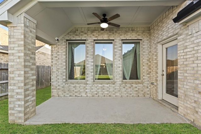 4901 Finns Landing Street, League City, TX 77573