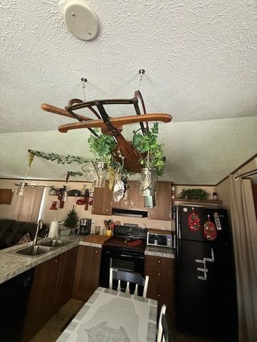 1281 NE Lawrence Smith Road, Hayesville, NC 28904