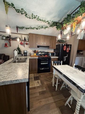 1281 NE Lawrence Smith Road, Hayesville, NC 28904