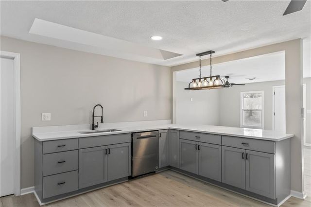 28200 NE 160th Street, Excelsior Springs, MO 64024