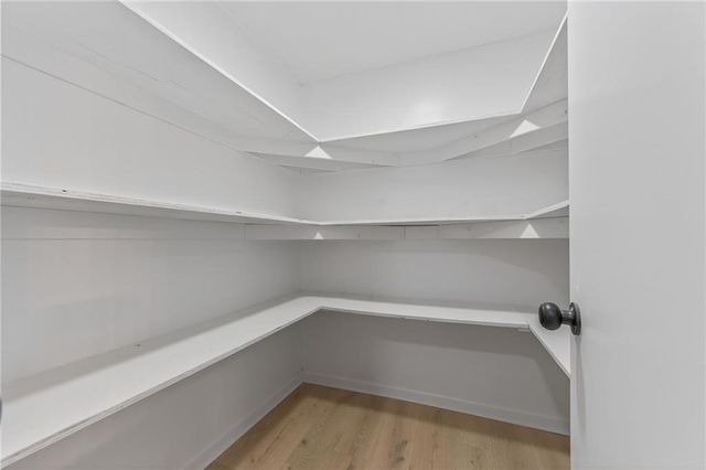 28200 NE 160th Street, Excelsior Springs, MO 64024