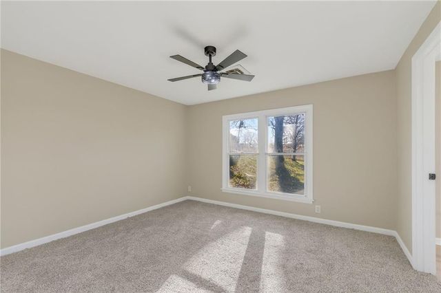 28200 NE 160th Street, Excelsior Springs, MO 64024