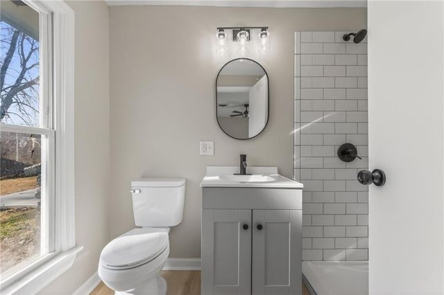 28200 NE 160th Street, Excelsior Springs, MO 64024