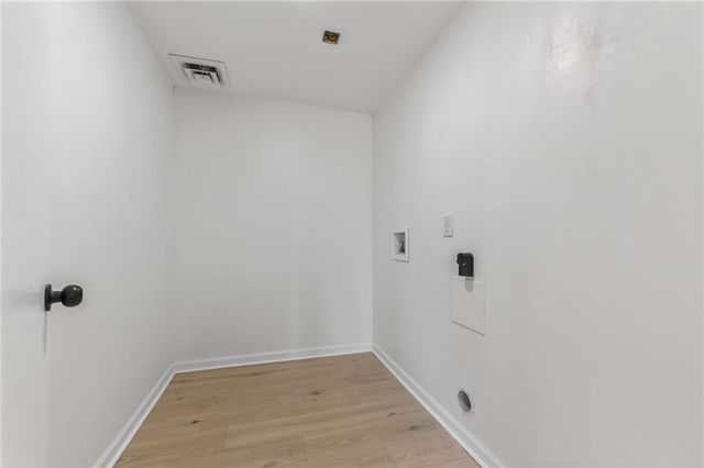 28200 NE 160th Street, Excelsior Springs, MO 64024