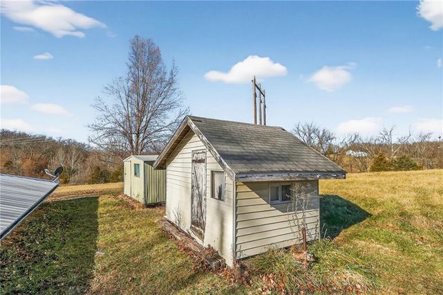 28200 NE 160th Street, Excelsior Springs, MO 64024