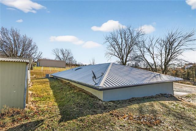 28200 NE 160th Street, Excelsior Springs, MO 64024