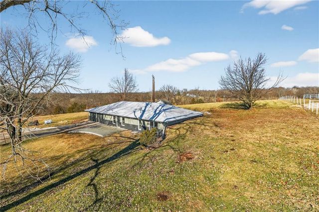 28200 NE 160th Street, Excelsior Springs, MO 64024