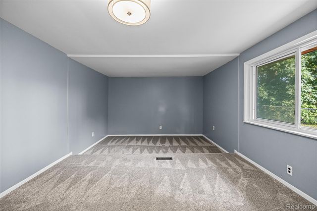 6220 Wertz, Springfield Charter Township, MI 48350