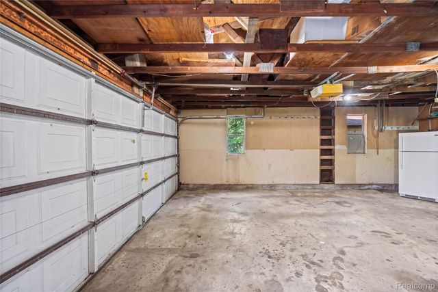 6220 Wertz, Springfield Charter Township, MI 48350