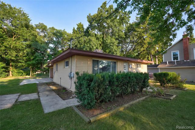 6220 Wertz, Springfield Charter Township, MI 48350
