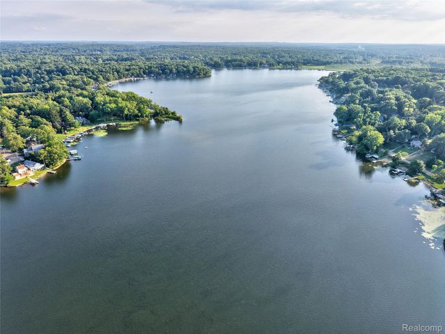 6220 Wertz, Springfield Charter Township, MI 48350