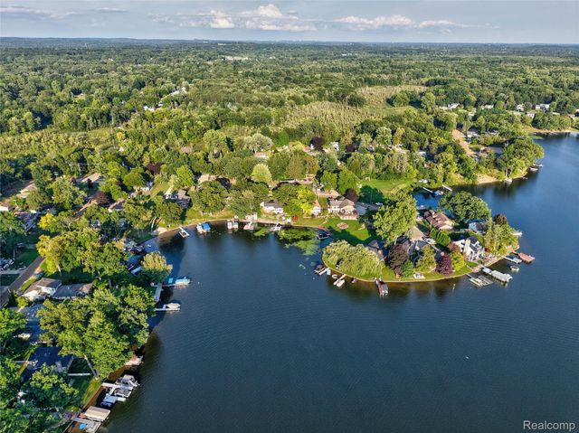 6220 Wertz, Springfield Charter Township, MI 48350
