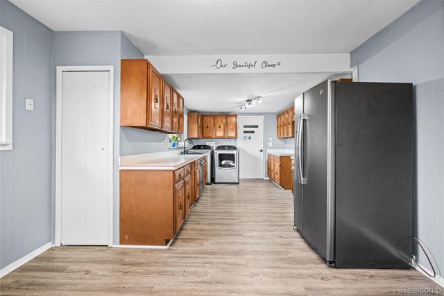 6220 Wertz, Springfield Charter Township, MI 48350