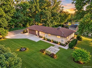 6220 Wertz, Springfield Charter Township, MI 48350