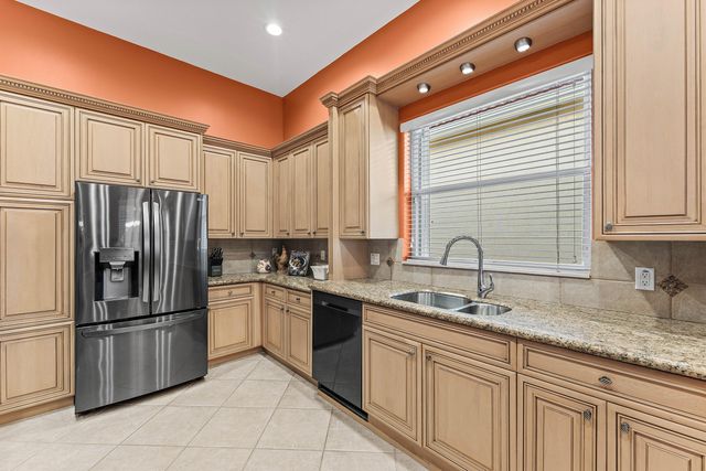 7188 Demedici Circle, Delray Beach, FL 33446