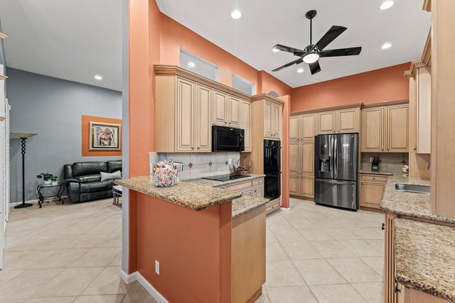 7188 Demedici Circle, Delray Beach, FL 33446
