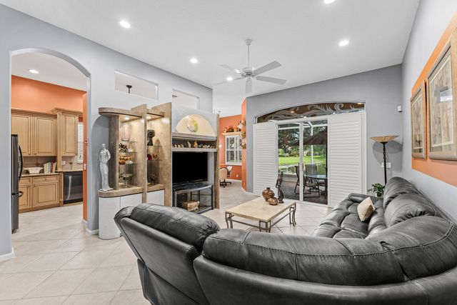 7188 Demedici Circle, Delray Beach, FL 33446