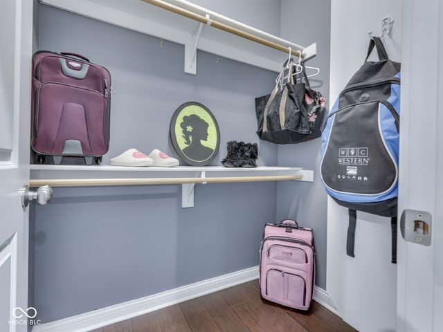 4736 W Harvest Way, New Palestine, IN 46163