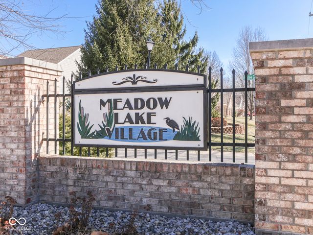 4736 W Harvest Way, New Palestine, IN 46163