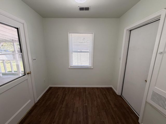 713 W 4th Street, Madera, CA 93637