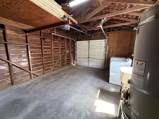 713 W 4th Street, Madera, CA 93637