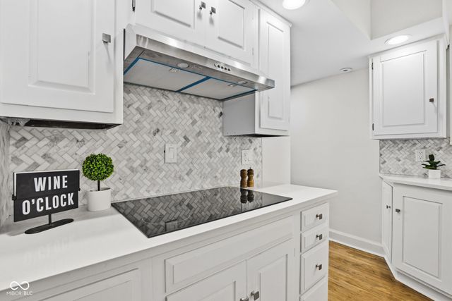 1230 Kessler Boulevard East Drive, Indianapolis, IN 46220