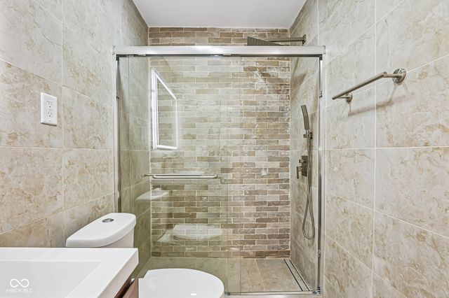 1230 Kessler Boulevard East Drive, Indianapolis, IN 46220