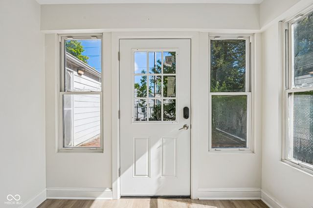 1230 Kessler Boulevard East Drive, Indianapolis, IN 46220