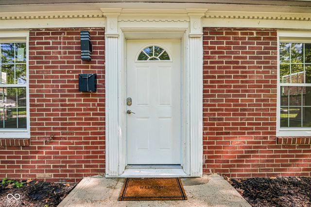 1230 Kessler Boulevard East Drive, Indianapolis, IN 46220