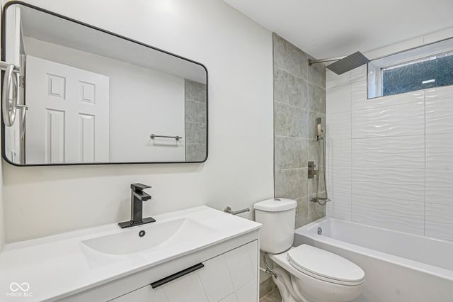 1230 Kessler Boulevard East Drive, Indianapolis, IN 46220