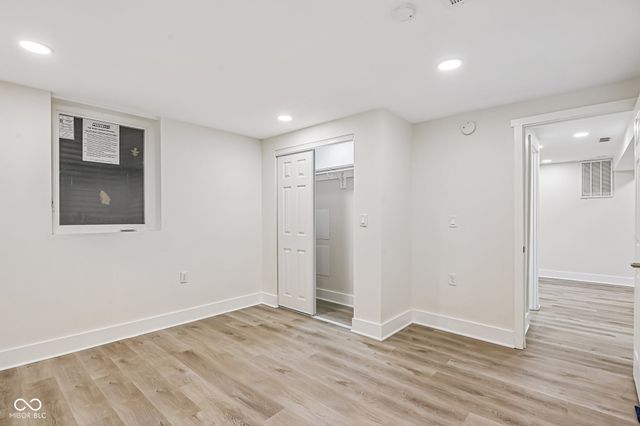 1230 Kessler Boulevard East Drive, Indianapolis, IN 46220