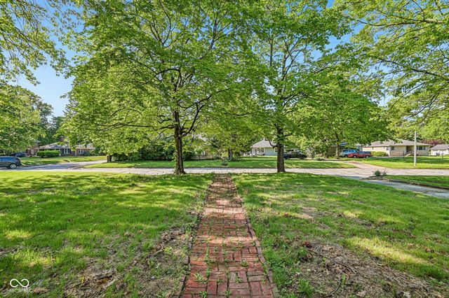1230 Kessler Boulevard East Drive, Indianapolis, IN 46220