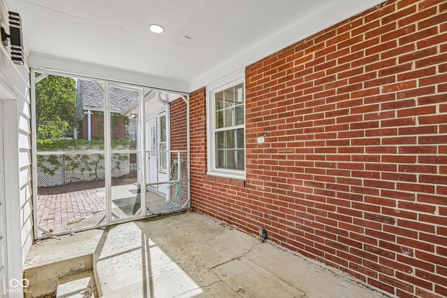 1230 Kessler Boulevard East Drive, Indianapolis, IN 46220