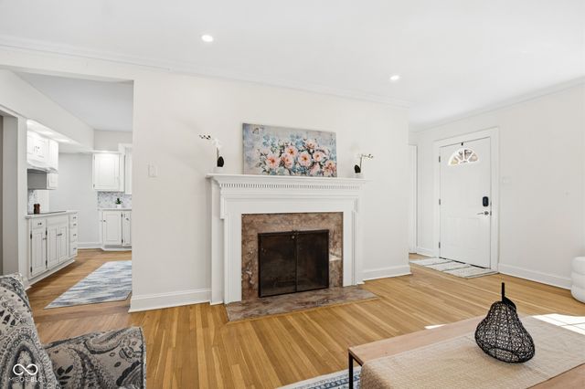 1230 Kessler Boulevard East Drive, Indianapolis, IN 46220