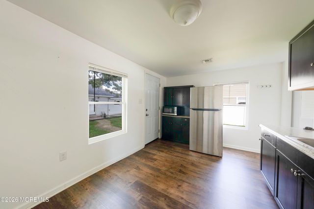 11 Bray Avenue, Middletown, NJ 07748