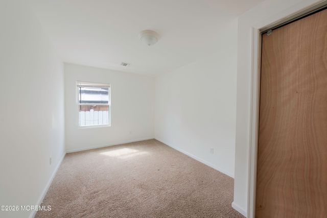 11 Bray Avenue, Middletown, NJ 07748