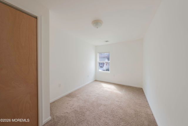 11 Bray Avenue, Middletown, NJ 07748