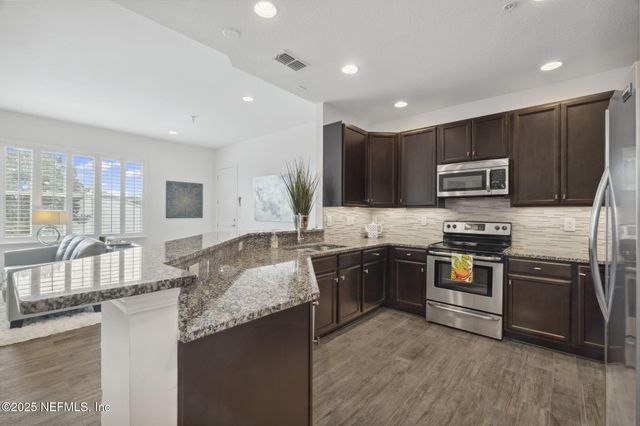 136 PONTE VEDRA COLONY Circle 136, Ponte Vedra Beach, FL 32082