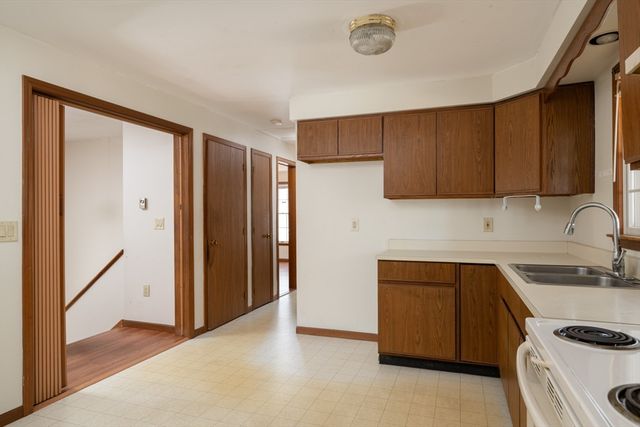 441 Old Mill Rd, Barnstable, MA 02655